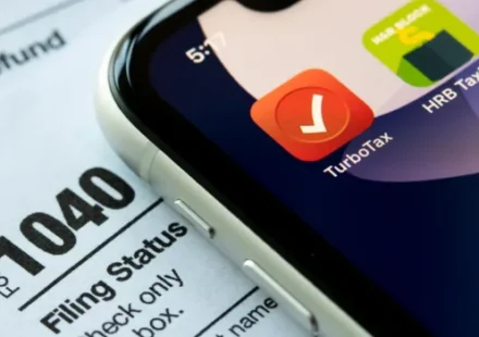 TurboTax Refund Tracker
