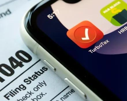 TurboTax Refund Tracker