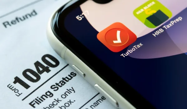 TurboTax Refund Tracker