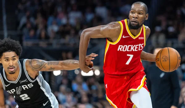 Amen Thompson’s Last-Second Block Seals Rockets