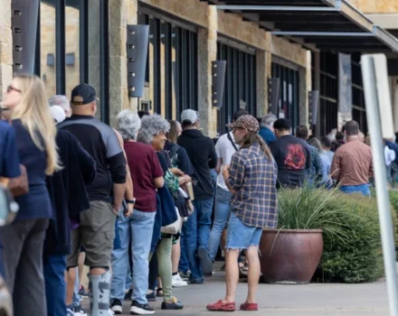 Texas Voters Set First-Day Early Voting Records